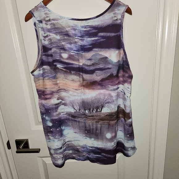 Reflections Top - Picture 4 of 4